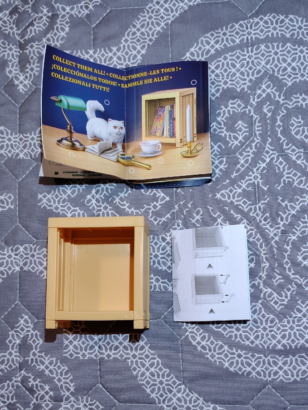 Zuru Book Shelf
